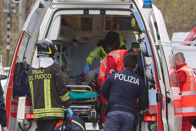 Sondrio, scontro tra auto: due morti