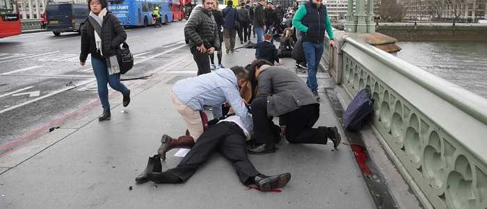 Attacco a Londra, Scotland Yard: attentatore ha agito da solo