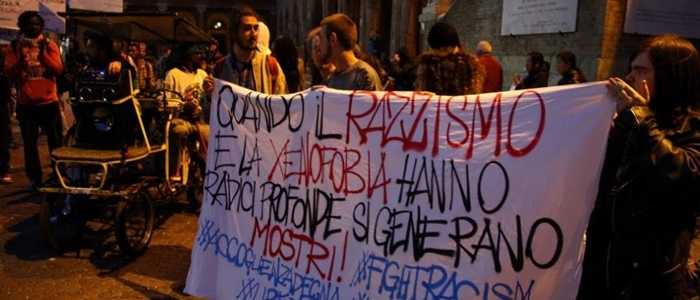 Rimini, città in rivolta contro l'aggressione razzista