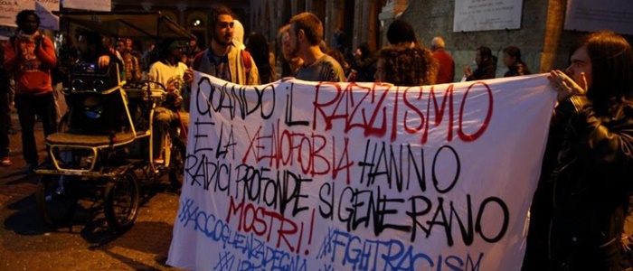 Rimini, città in rivolta contro l'aggressione razzista