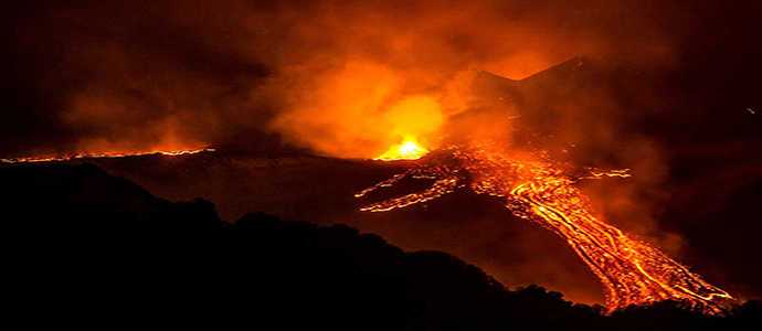 Etna: prolungata fino alle 12 chiusura aeroporto Catania