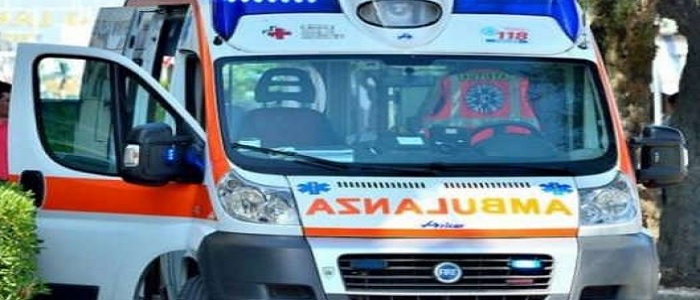 Milano, incidente tra moto e auto. Morta una ragazza di 20 anni