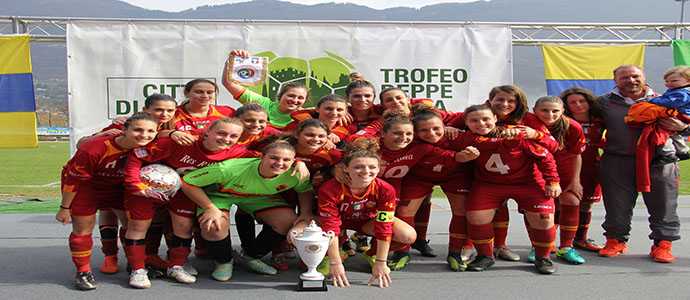Calcio. Torneo Arco di Trento - Beppe Viola: La Res Roma alza il trofeo