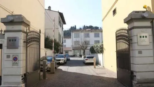 Firenze, trentenne trovata morta in albergo: ipotesi overdose