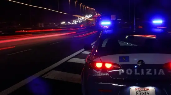 Mantova, accoltella ex compagna in fronte con un coltello e poi tenta di uccidersi: gravissimi