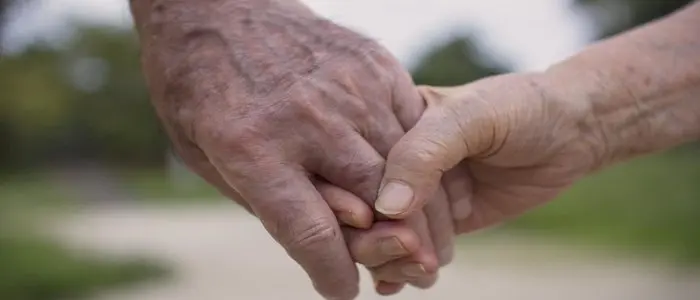 Muore per amore a 71 anni: l'ultimo viaggio di Santo, da Catanzaro a Sondrio per la sua amata