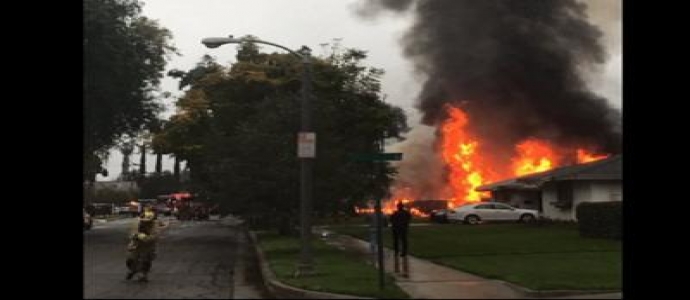 Usa, piccolo aereo precipita su case: 4 morti