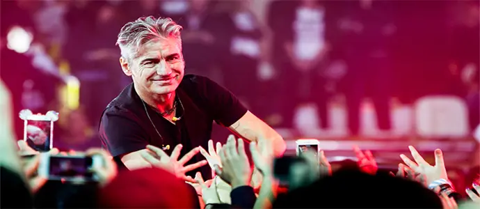 Ligabue, uno tsunami di fans, Oltre 15mila gli spettatori della doppia data PalaCalafiore (Foto)