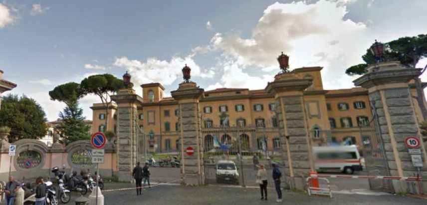 Roma, il San Camillo assume medici non obiettori