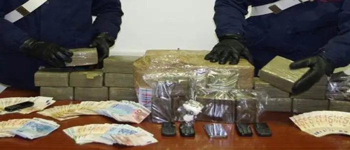 'Ndrangheta a Roma: 4 calabresi arrestati per traffico di armi e droga
