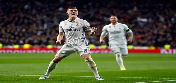 Champions League, Real Madrid - Napoli 3-1. Insigne illude, poi la squadra di Zidane rimonta