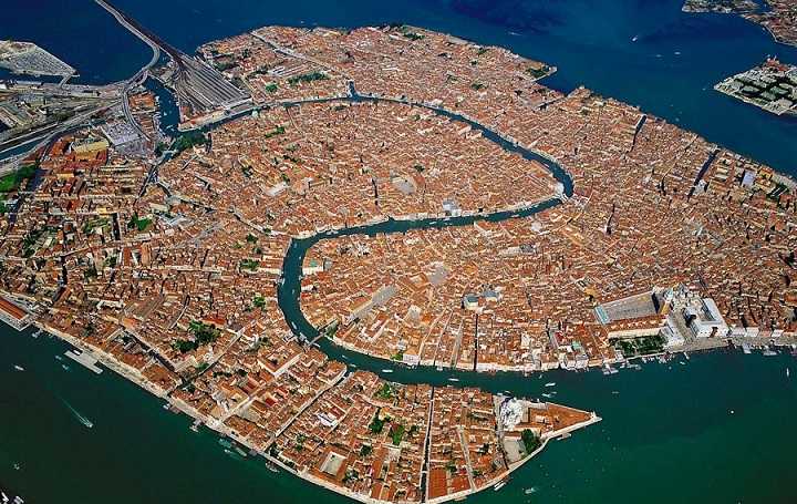 Il referendum per separare Venezia da Mestre si farà