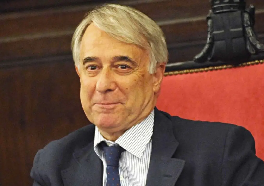 Pisapia: "Con il Pd possiamo arrivare al 40%", Emiliano risponde: "Lui e Renzi ottimisti"