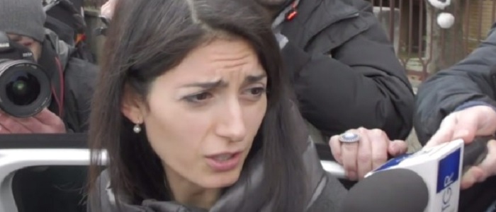 Virginia Raggi sotto accusa anche per la nomina di Salvatore Romeo