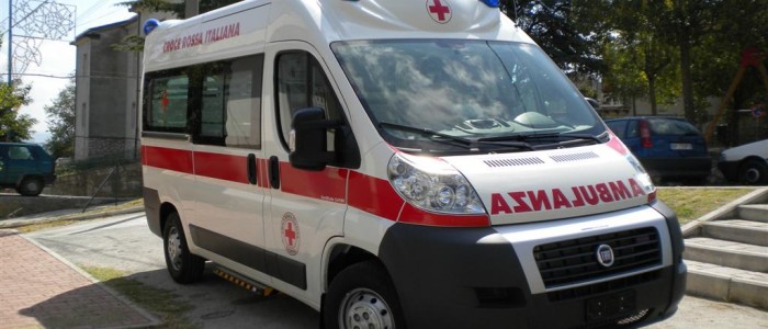 Roma, morti quattro giovani in un incidente stradale