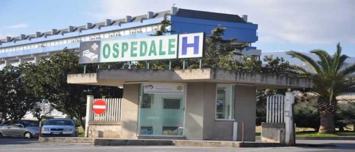 Cinquantenne di Lamezia Terme muore di meningite all'ospedale di Vibo