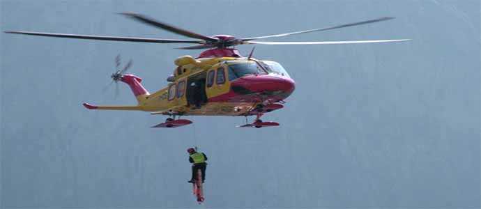 Incidenti montagna: tragedia Alpinista precipita per 500 metri in un canalone e muore