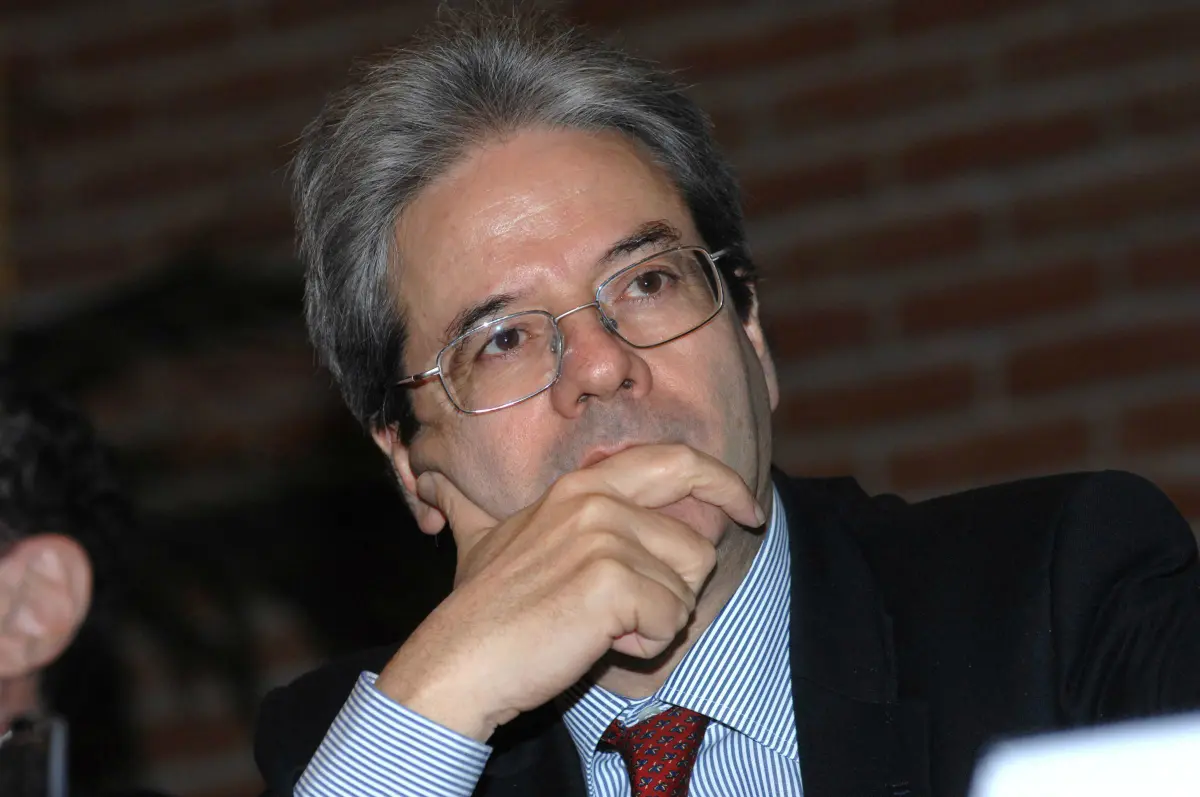 Terremoto e maltempo, Gentiloni: "Orgogliosi dei nostri soccorritori"