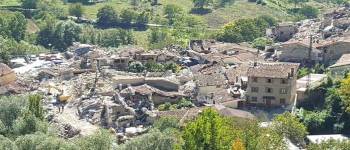Terremoto: consiglieri 5 Stelle pagano costruzione di un centro ad Arquata