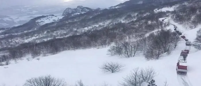 Acquasanta, recuperata famiglia di quattro persone bloccata dalla neve