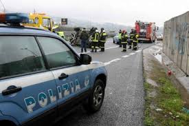 Salerno, schianto sulla A30: morti due anziani