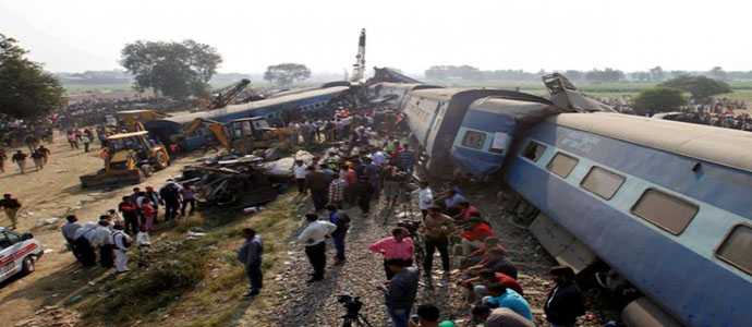 India: deraglia un treno, almeno 32 vittime e oltre 50 feriti 