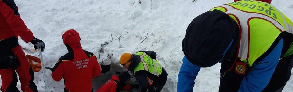 Rigopiano, aumentato il numero delle vittime a cinque. Sul luogo i soccorsi e il pm