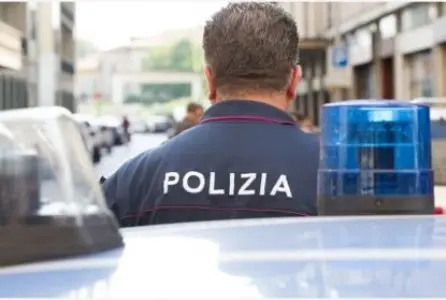 Rimini, ventottenne sfregiata con l'acido dall'ex compagno