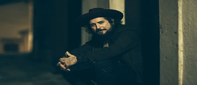 Capossela e la sua "Ombra" in teatro - Reggio Calabria poi  Cosenza