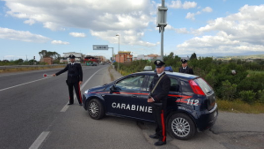 Cosenza, rapina in gioielleria: ferita titolare