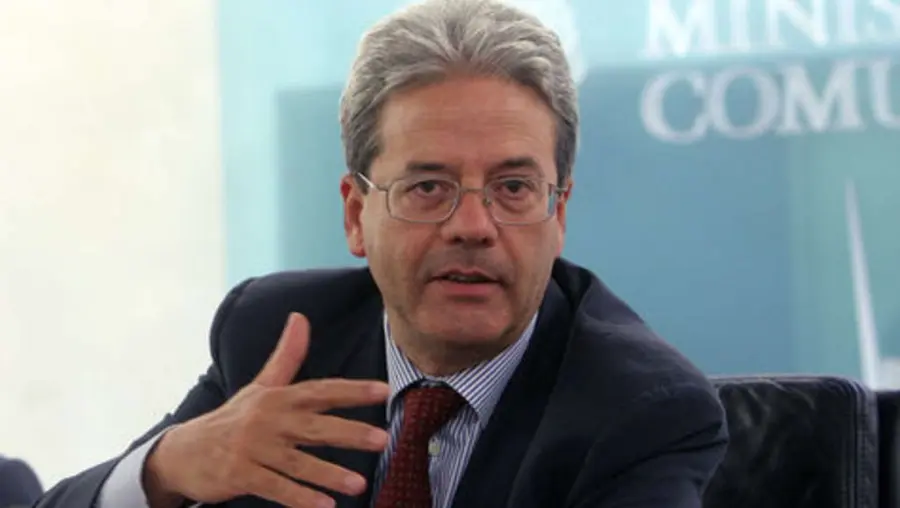 Conferenza stampa di fine anno, Gentiloni: "Errore cancellare il lavoro del governo Renzi"