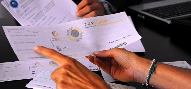 Lavoro: abusi sui voucher in passato, ora necessaria una stretta