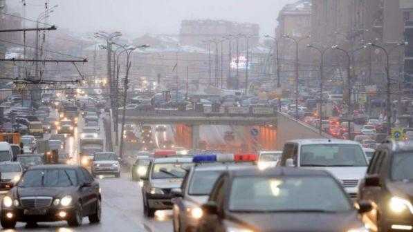 Allarme bomba a Mosca, evacuate tre stazioni della metro