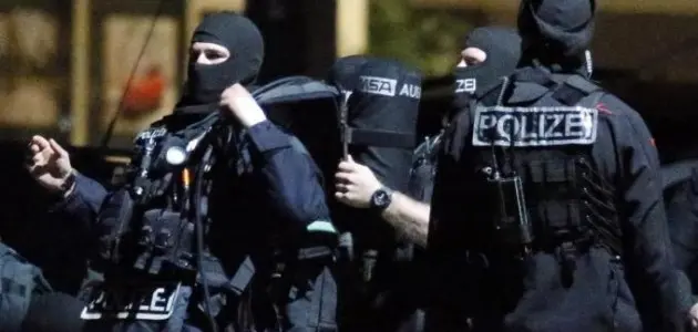 Strage di Berlino, è caccia all'uomo: la polizia cerca un tunisino di 21 anni