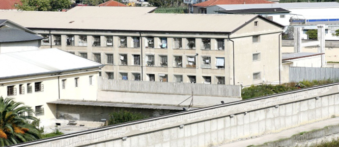 Murales in carcere e incontri di filosofia con i detenuti