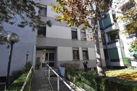 Bologna, ragazza incinta trovata morta in casa