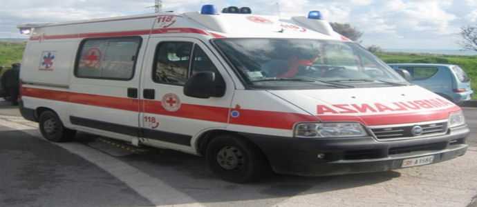 Incidenti lavoro: Autista muore schiacciato nel Sassarese