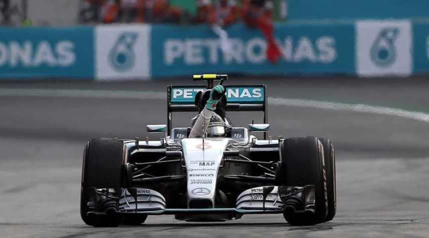 F1: Nico Rosberg è il Campione del Mondo 2016. Hamilton vince ma non basta, Vettel terzo