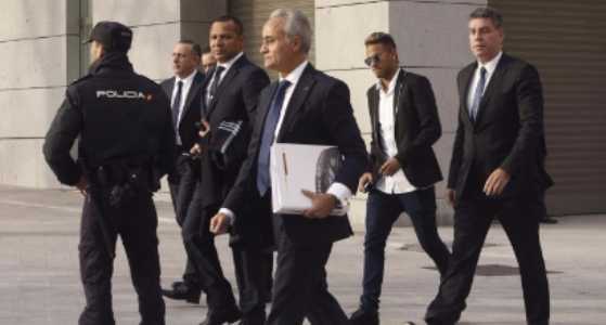 Barcellona, frode e corruzione: la Procura chiede due anni di carcere per Neymar