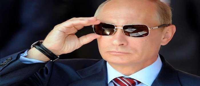 Parlamento Ue contro Cremlino: "Finanzia partiti anti-Ue". Putin: "Degrado della democrazia"