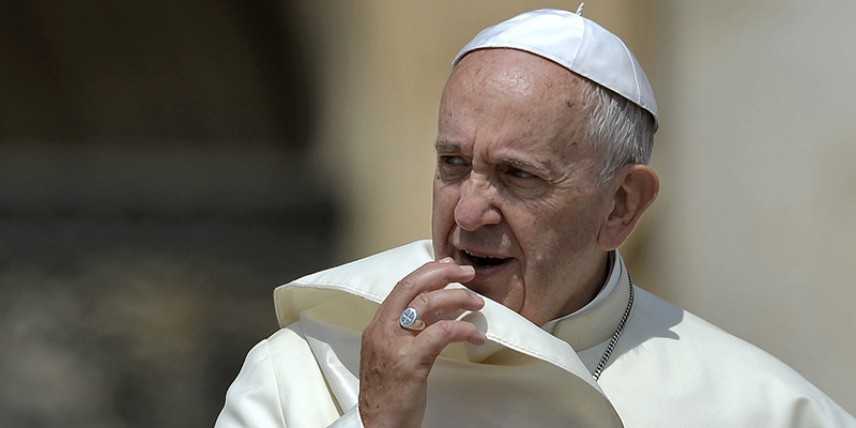 Papa Francesco ai sacerdoti: "Assolvere chi ha procurato aborto"