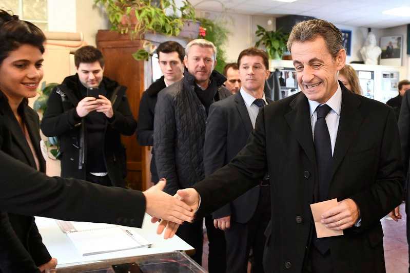 Primarie destra in Francia: flop Sarkozy "Lascio". Primo Fillon