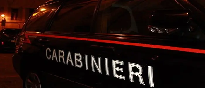 Napoli, aggrediti due giovani e la madre nella zona di Chiaia