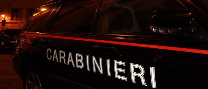 Napoli, aggrediti due giovani e la madre nella zona di Chiaia