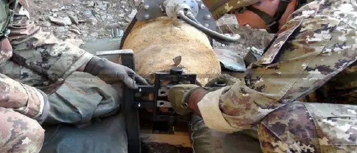 Alto Adige, disinnesco di due bombe d'aereo. Evacuata la zona