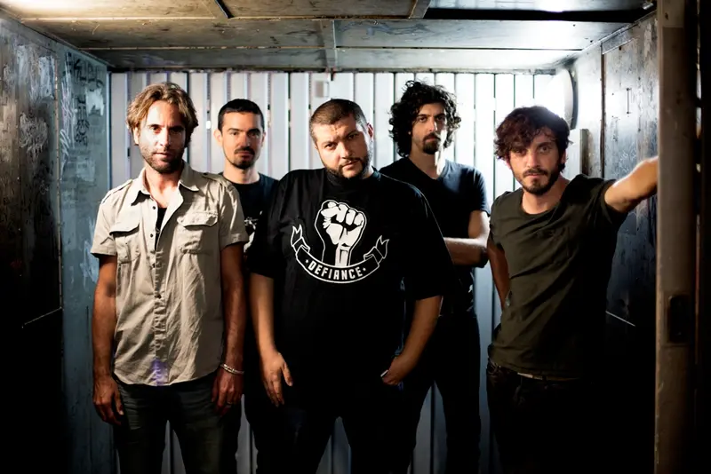 Kento torna con Da Sud, il rap militante tra Guccini e i Rage Against The Machine
