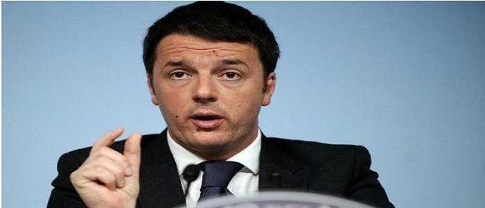 Renzi: "Con le riforme sale il Pil, senza riforme sale lo spread". Critiche dall'opposizione