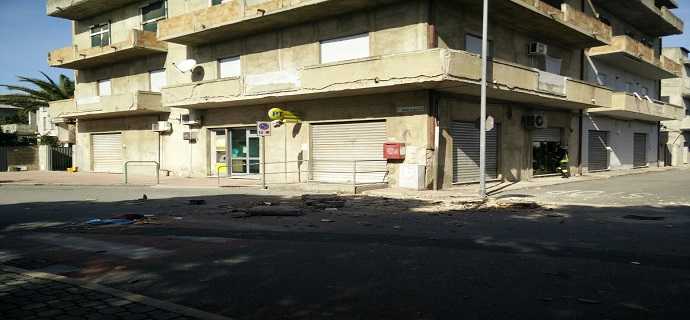 Reggio Calabria, anziana muore travolta dal crollo di un balcone