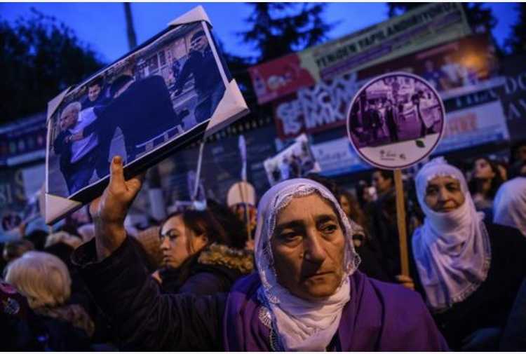 Turchia, convalidato arresto di 9 giornalisti Cumhuryet