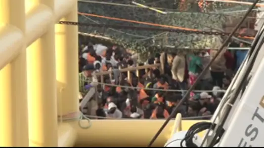 Migranti, nuovo naufragio a largo di Lampedusa: 239 morti, almeno sei bambini tra le vittime
